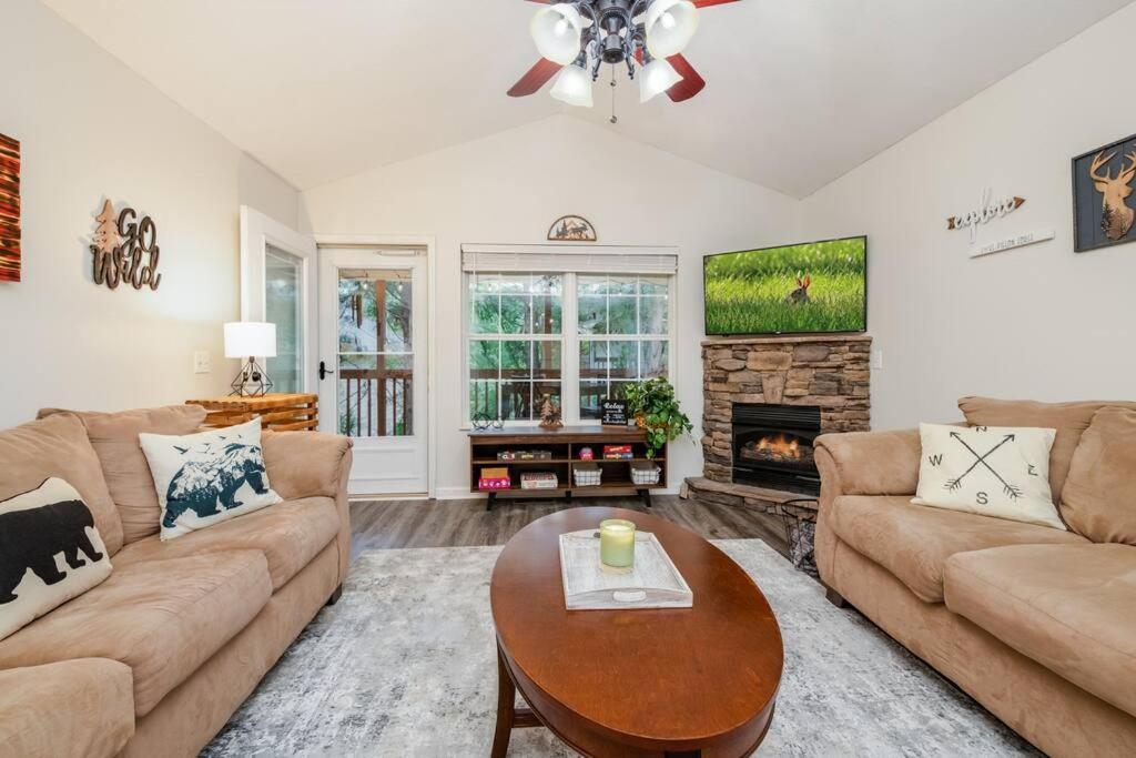 Great Smoky Mountain Get-Away Vila Pigeon Forge Exterior foto